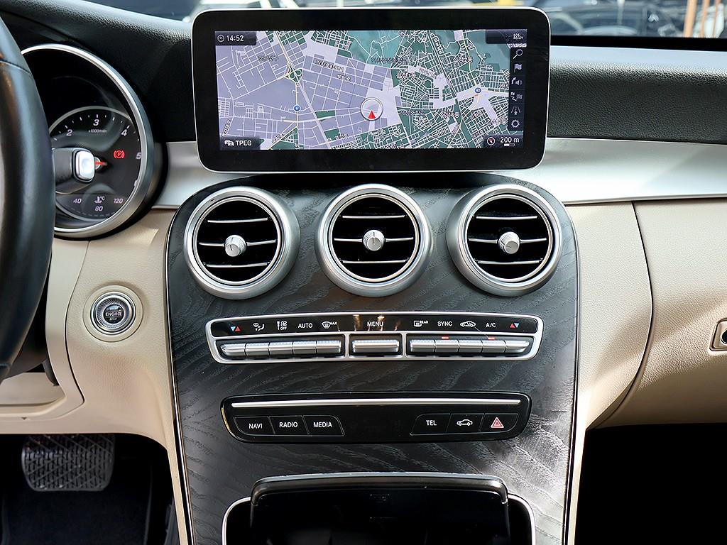 Mercedes Benz C Class 2019 the color of pearl - Importación desde Corea - HF Imports Iquique - Foto 9