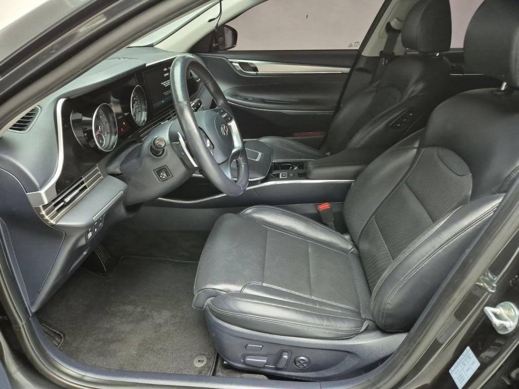 HYUNDAI Grandeur - Vista 10