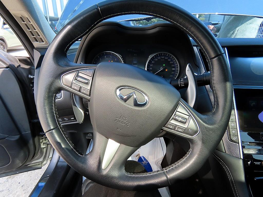 Infiniti Q - Vista 8