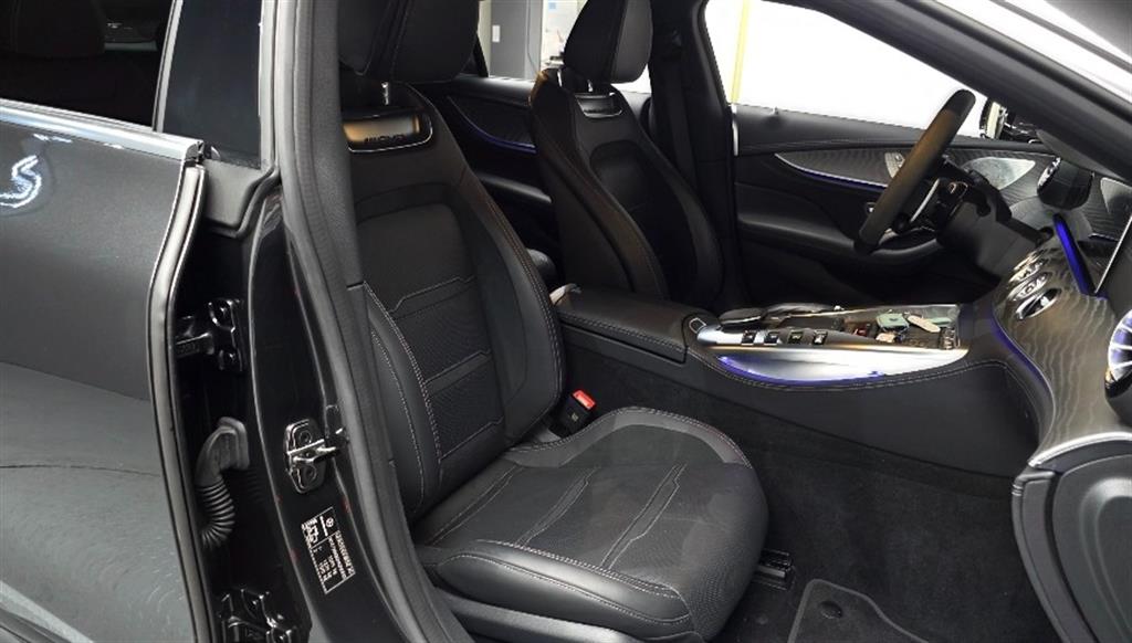 Mercedes Benz AMG GT - Vista 10