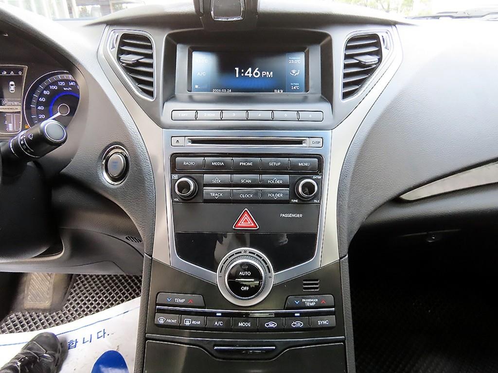 HYUNDAI Grandeur - Vista 12