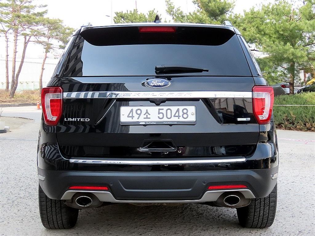 Ford Explorer - Vista 4