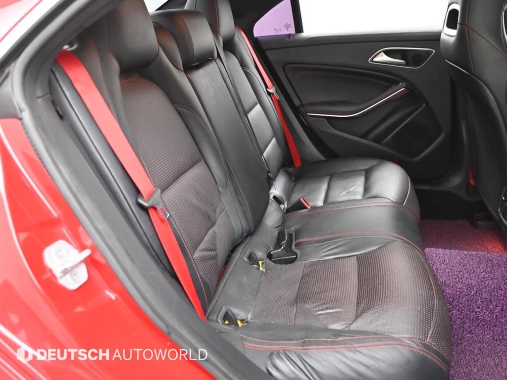 Mercedes Benz CLA Class - Vista 12