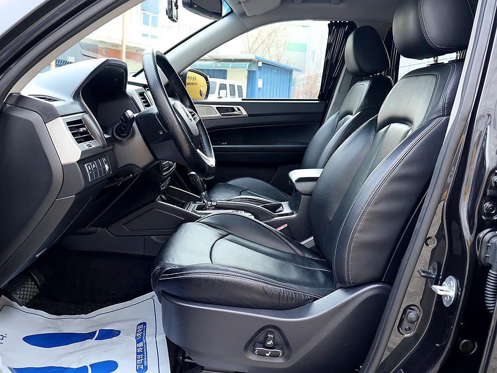 Ssangyong Rexton 2019 Negro - Importación desde Corea - HF Imports Iquique - Foto 11