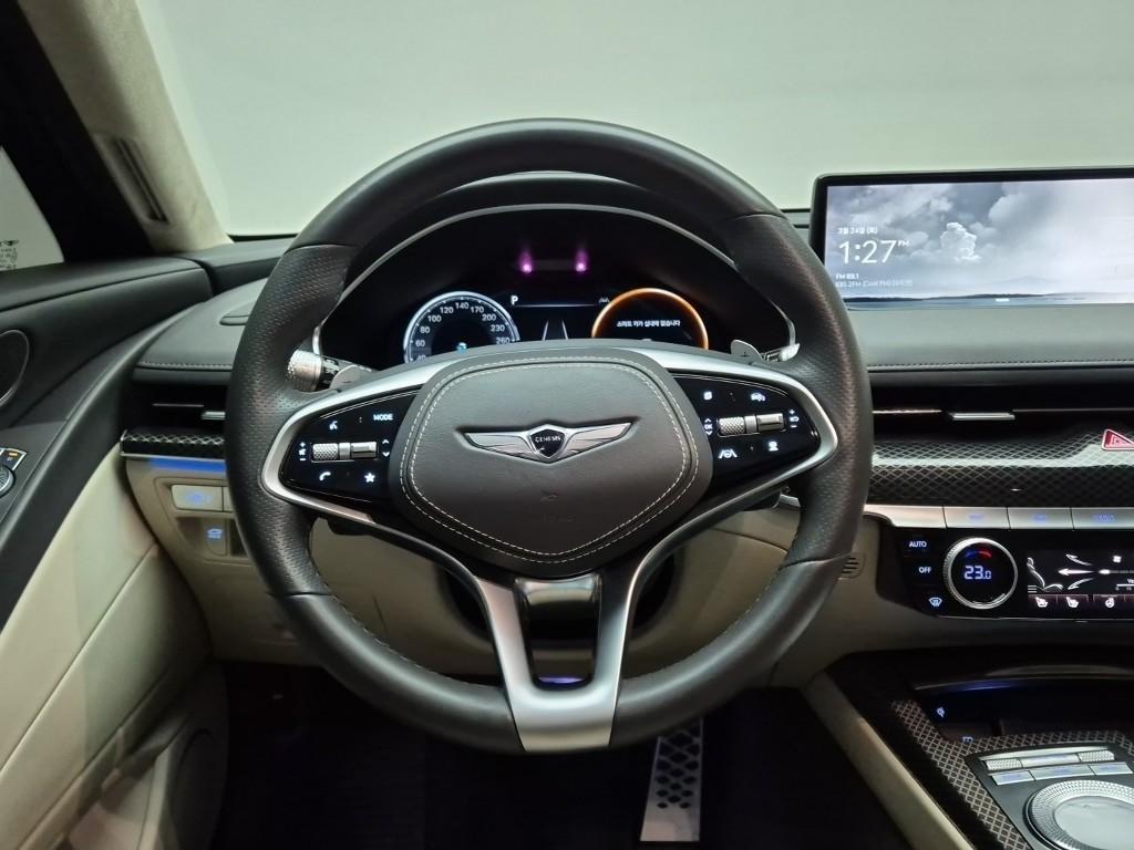 Genesis G80 - Vista 9