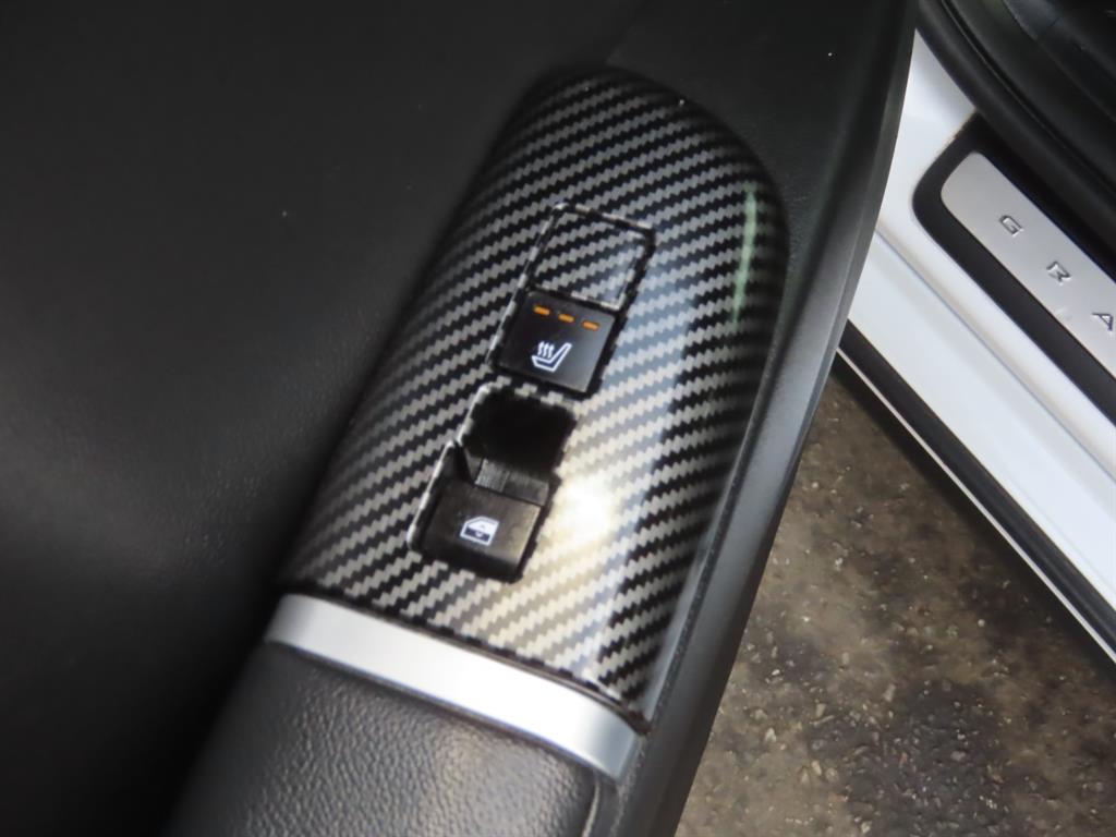 HYUNDAI Grandeur - Vista 11