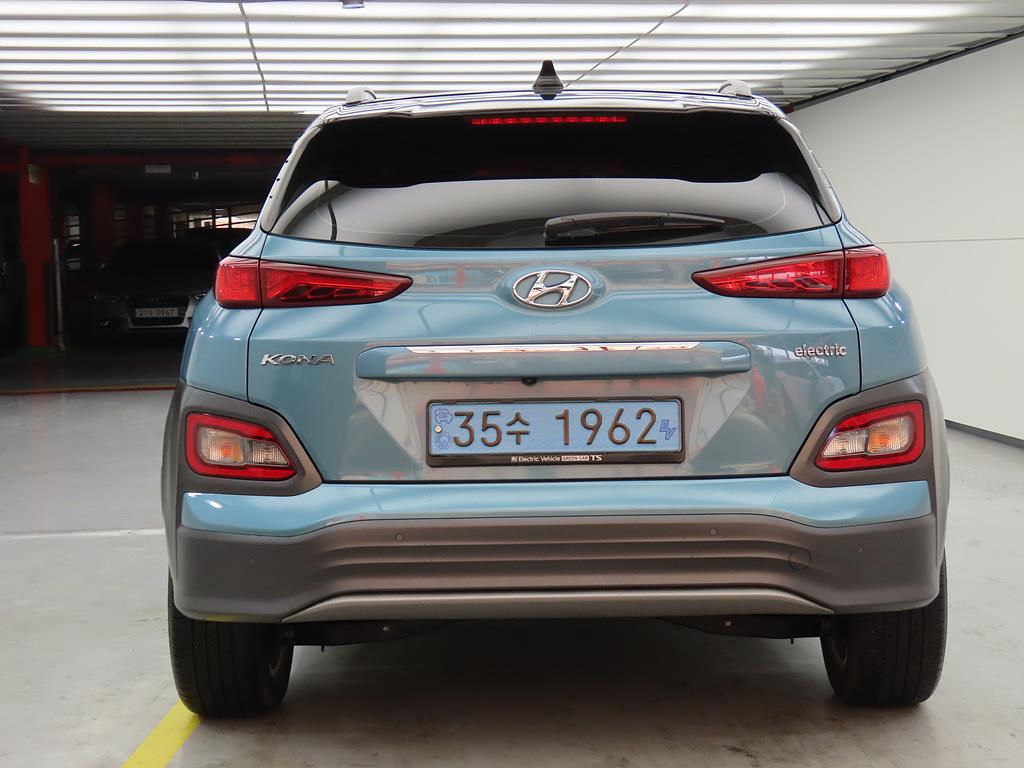 HYUNDAI Kona - Vista 4