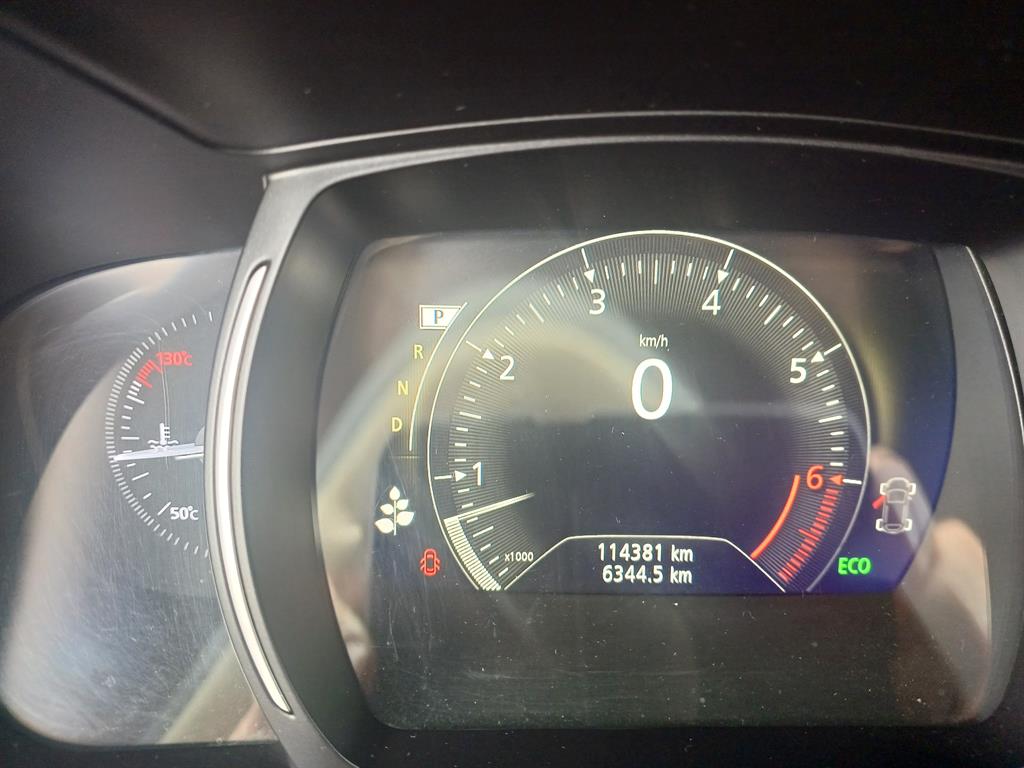 SAMSUNG QM6 - Vista 9