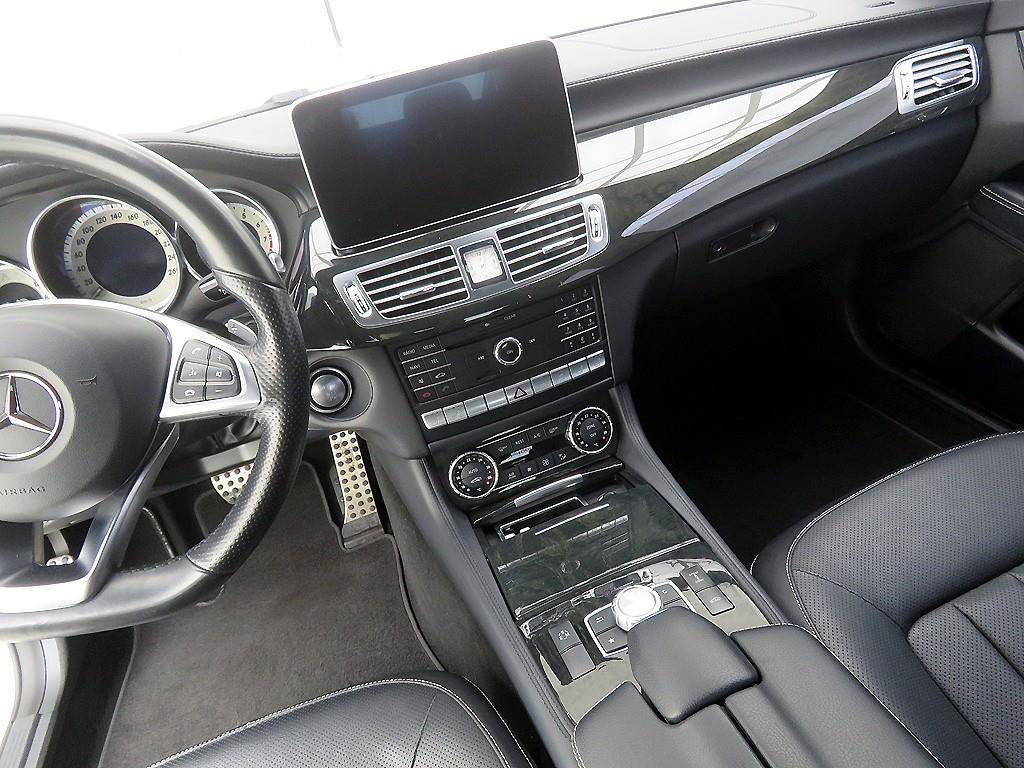 Mercedes Benz CLS Class - Vista 11