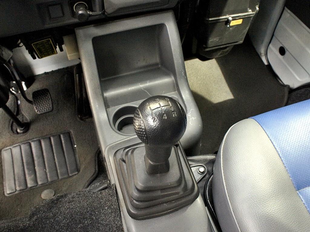 DAEWOO Damas 2019 Blanco - Importación desde Corea - HF Imports Iquique - Foto 11