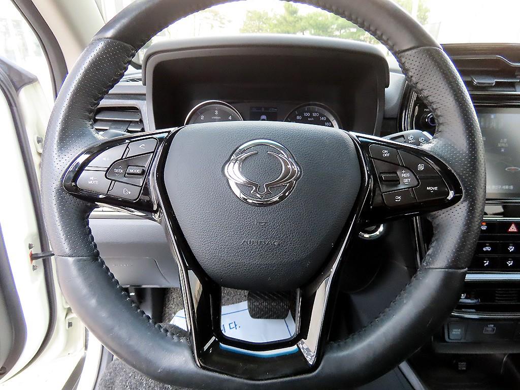 Ssangyong Tivoli - Vista 8