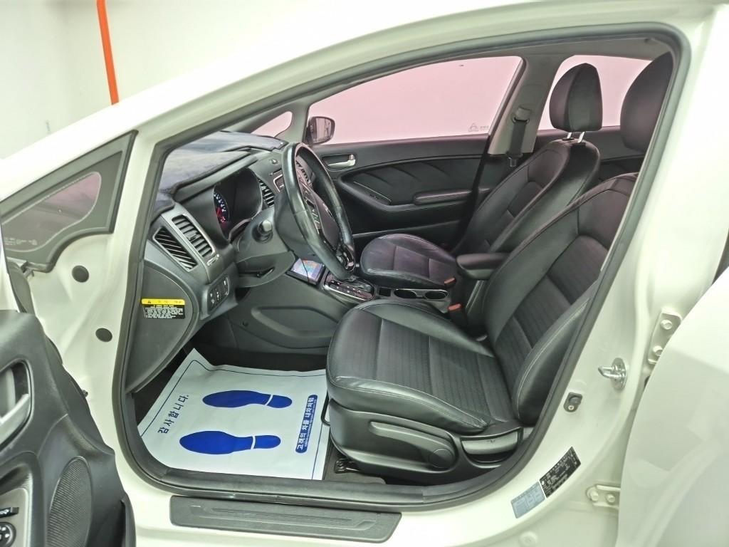 KIA K3 2017 Blanco - Importación desde Corea - HF Imports Iquique - Foto 19