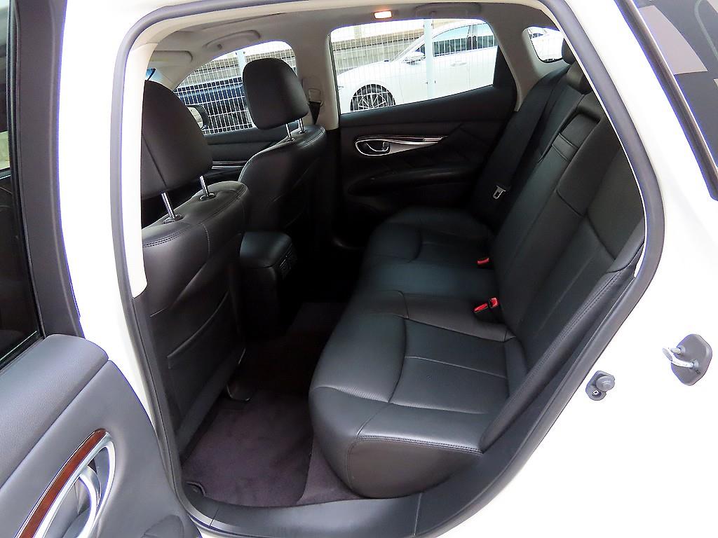 Infiniti Q - Vista 6