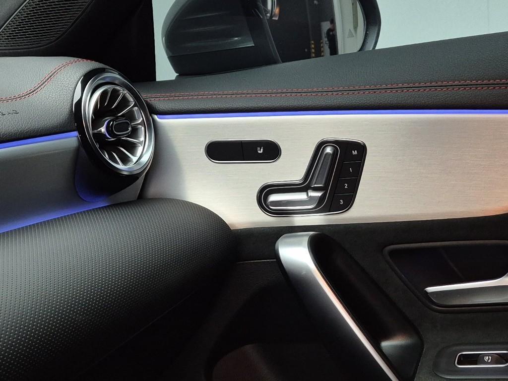 Mercedes Benz CLA Class 2023 Gris - Importación desde Corea - HF Imports Iquique - Foto 17