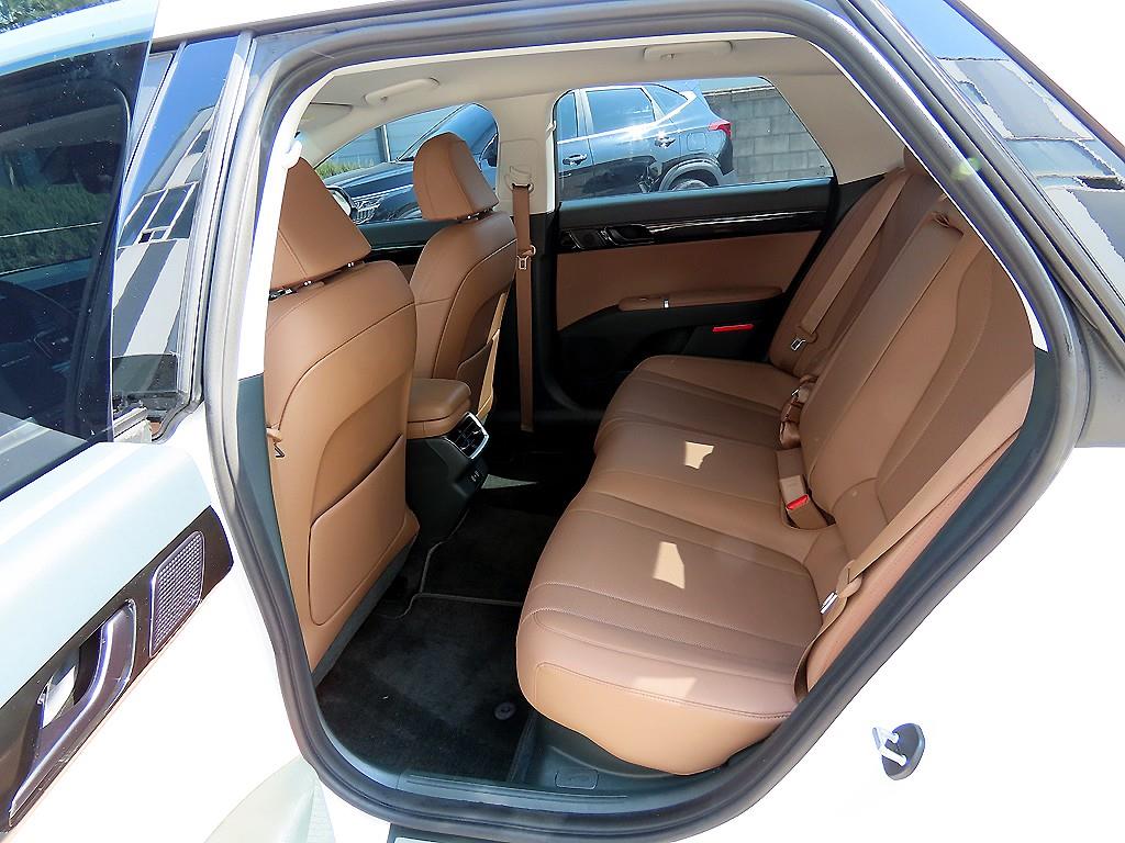 HYUNDAI Grandeur - Vista 6