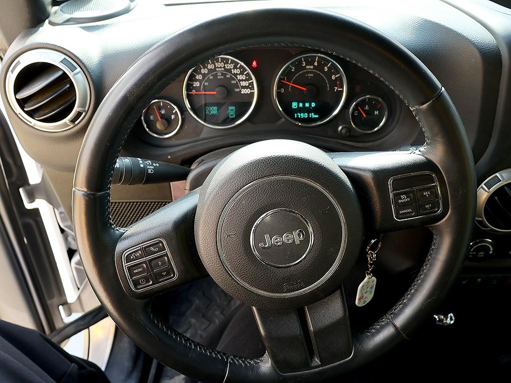 Jeep Wrangler 2017 Gris - Importación desde Corea - HF Imports Iquique - Foto 8