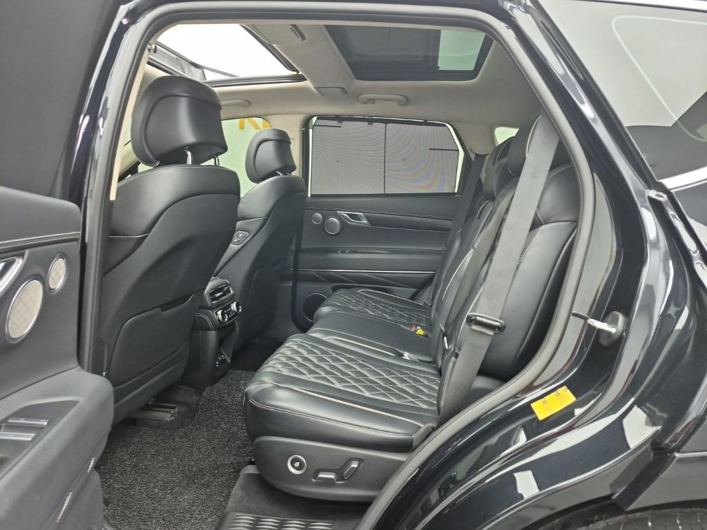 Genesis GV80 - Vista 12