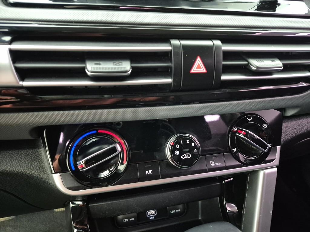 KIA Seltos - Vista 10