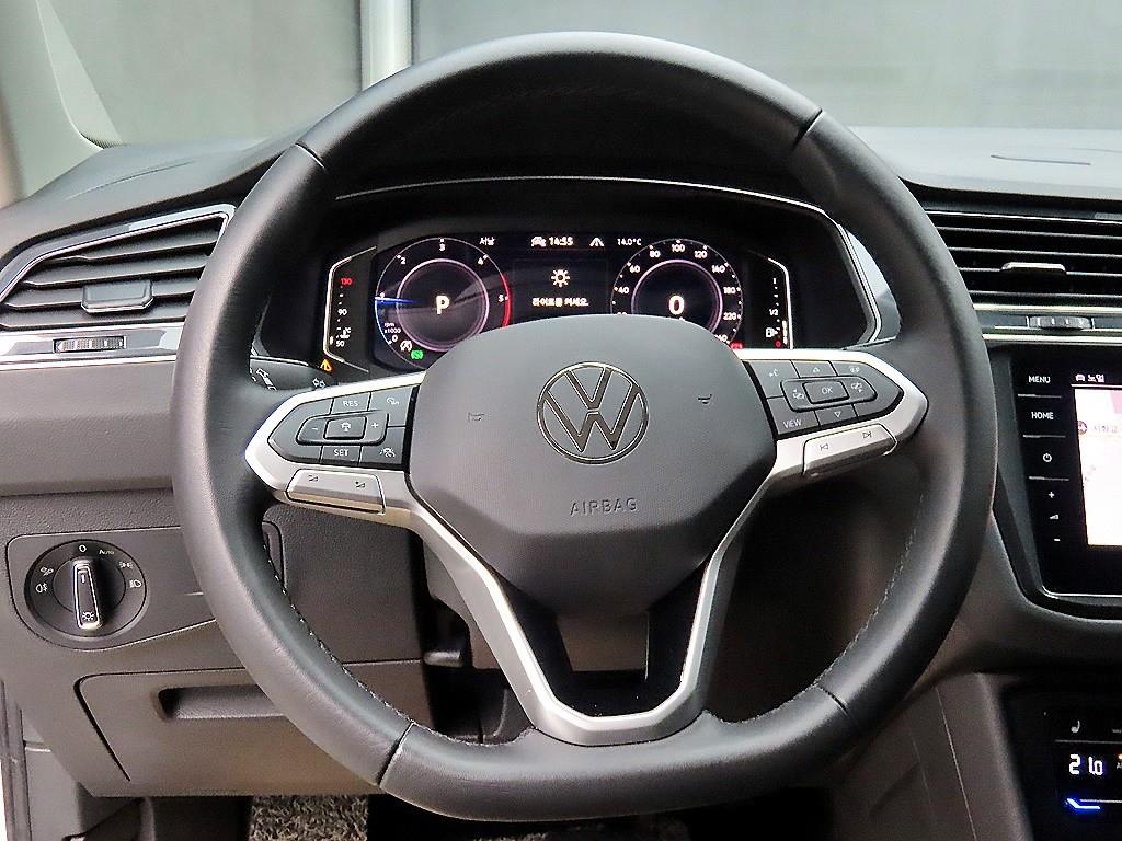 Volkswagen Tiguan - Vista 9