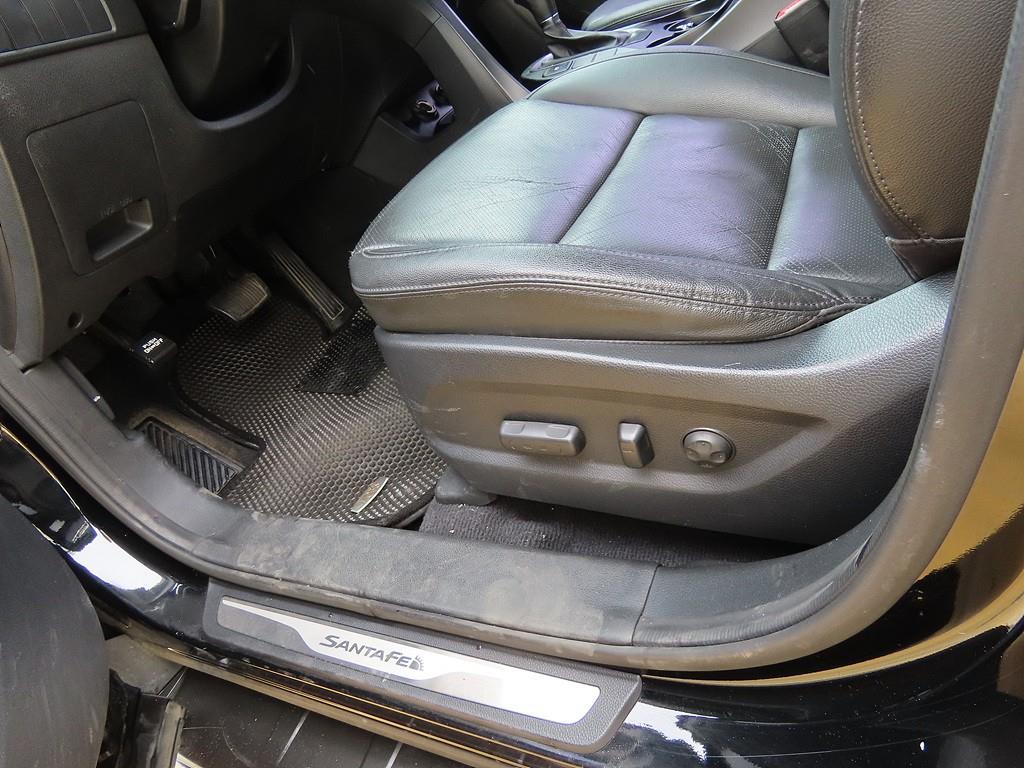 HYUNDAI Santa Fe - Vista 10