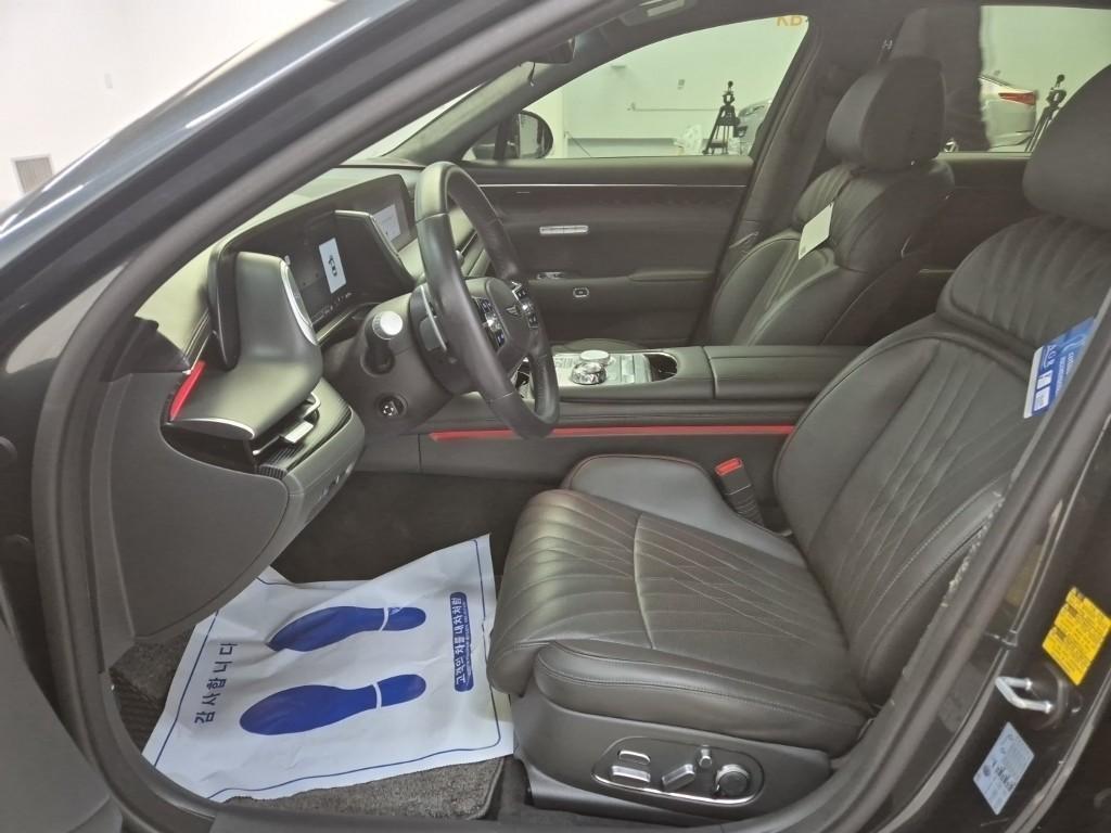 Genesis G90 - Vista 11