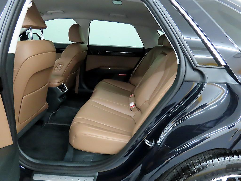 HYUNDAI Grandeur - Vista 6