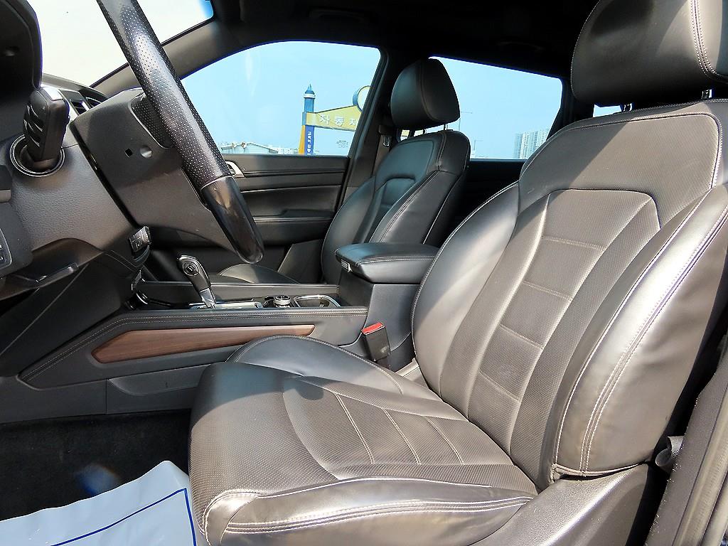 Ssangyong Rexton - Vista 5