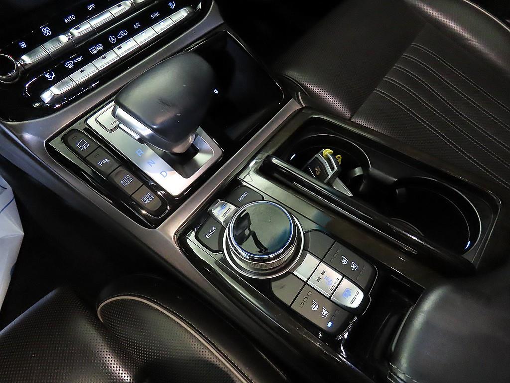 Genesis EQ900 - Vista 12