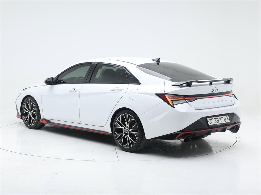 HYUNDAI Avante - Vista 7