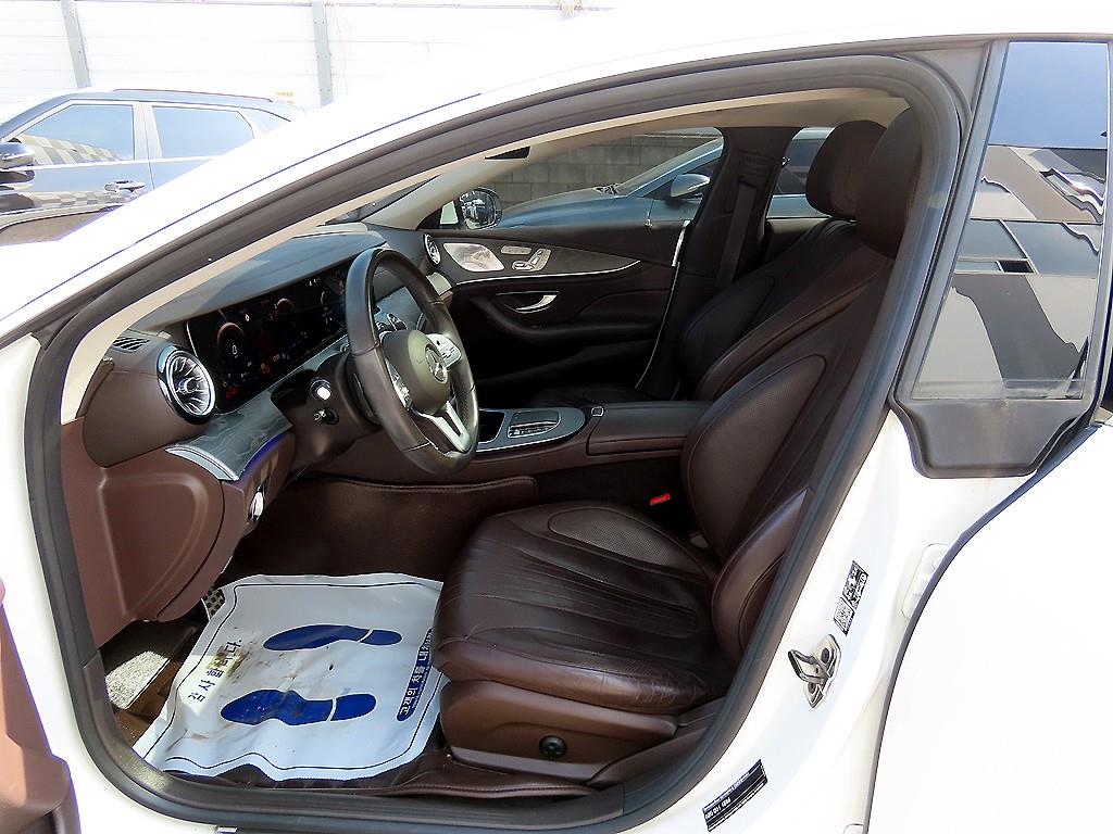 Mercedes Benz CLS Class - Vista 5