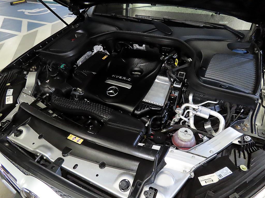 Mercedes Benz GLC Class 2021 Negro - Importación desde Corea - HF Imports Iquique - Foto 19