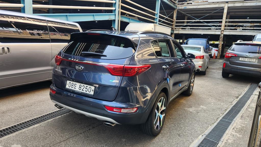 KIA Sportage - Vista 4