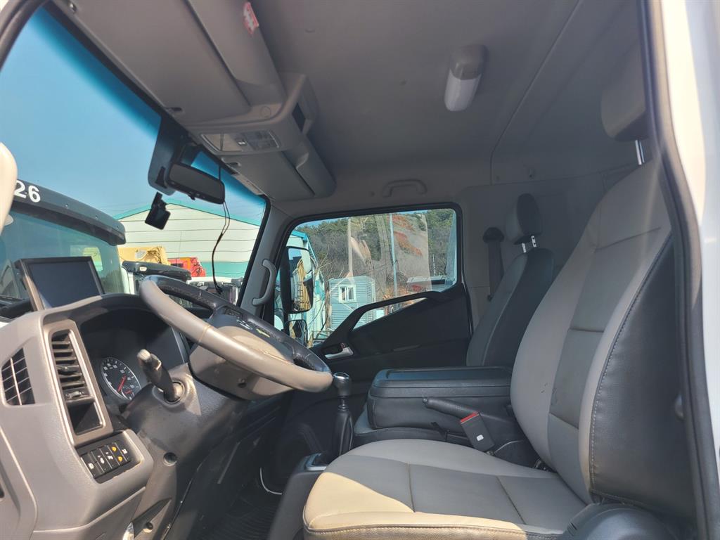 medium and large cargo Cargo - Vista 12