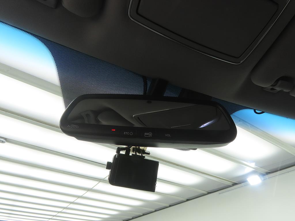 HYUNDAI Equus - Vista 12