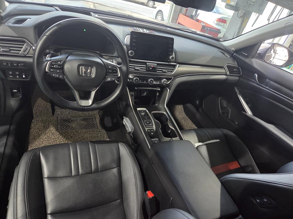 Honda Accord - Vista 4