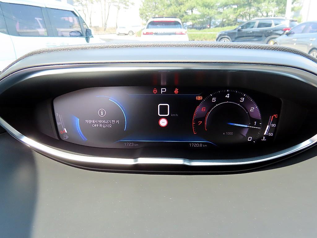 Peugeot 5008 - Vista 9