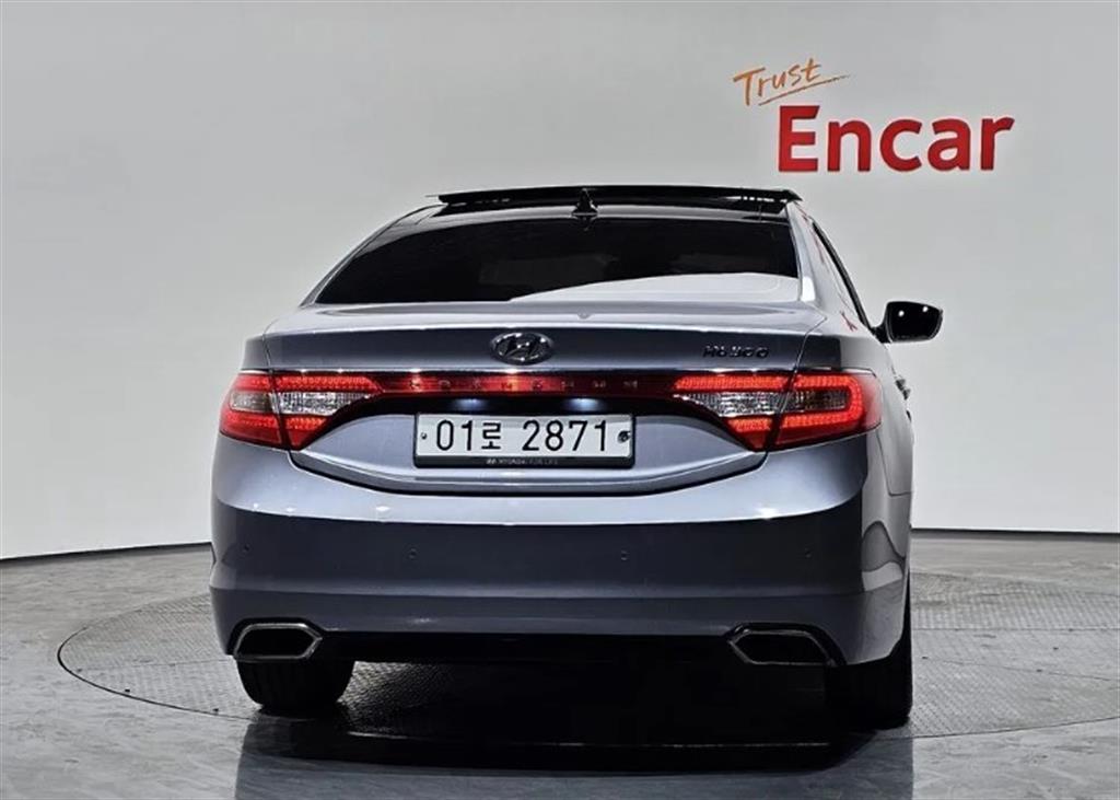 HYUNDAI Grandeur - Vista 4