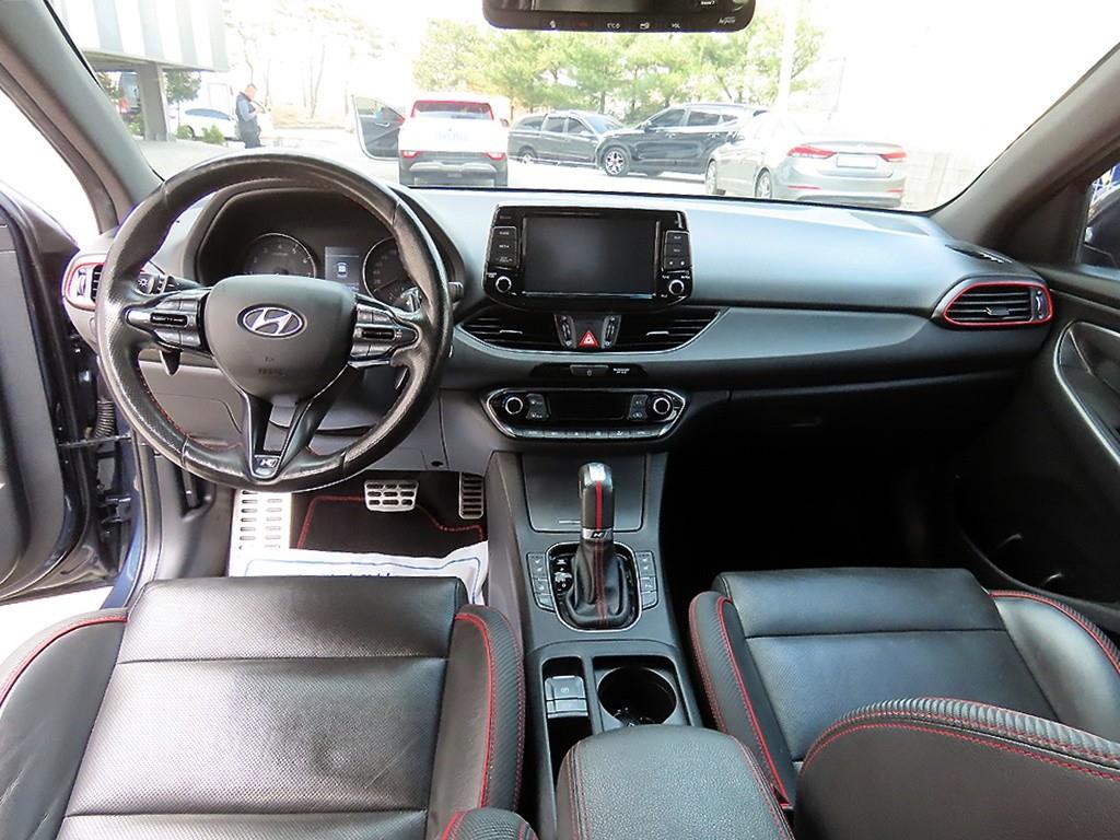 HYUNDAI i30 - Vista 7