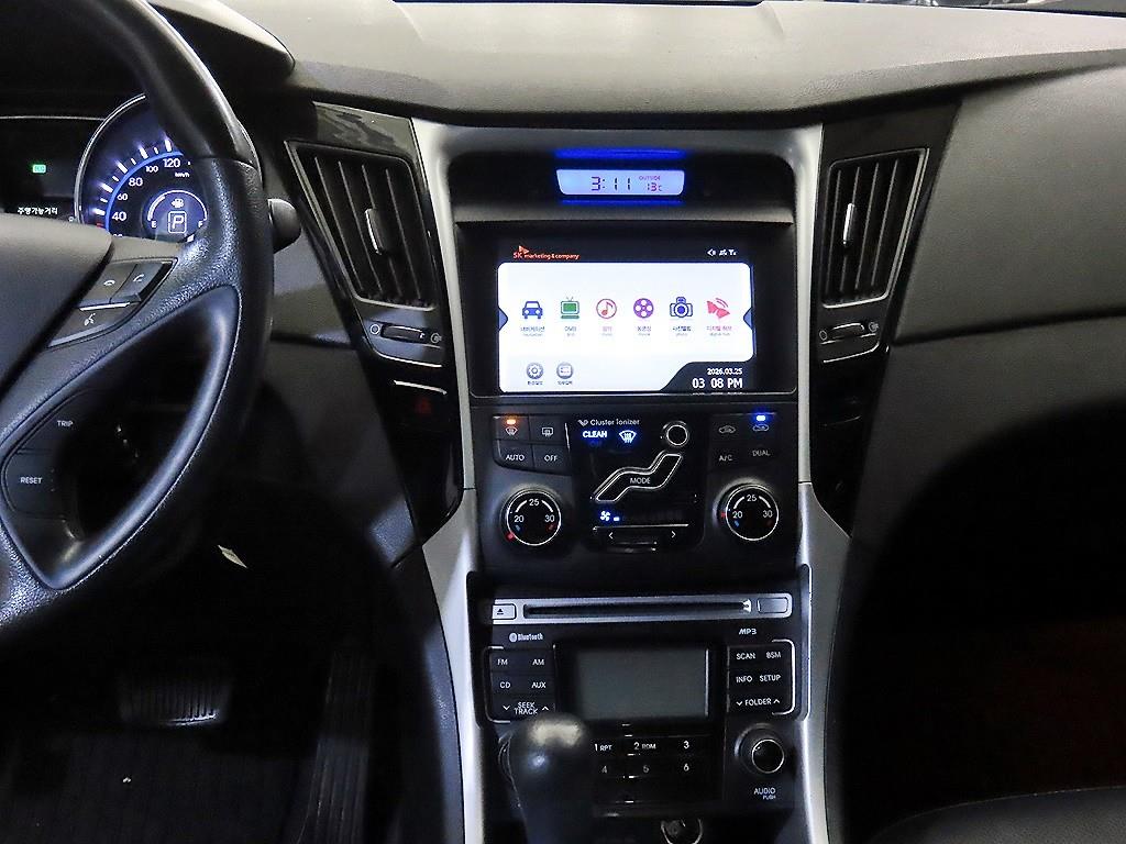 HYUNDAI Sonata - Vista 11