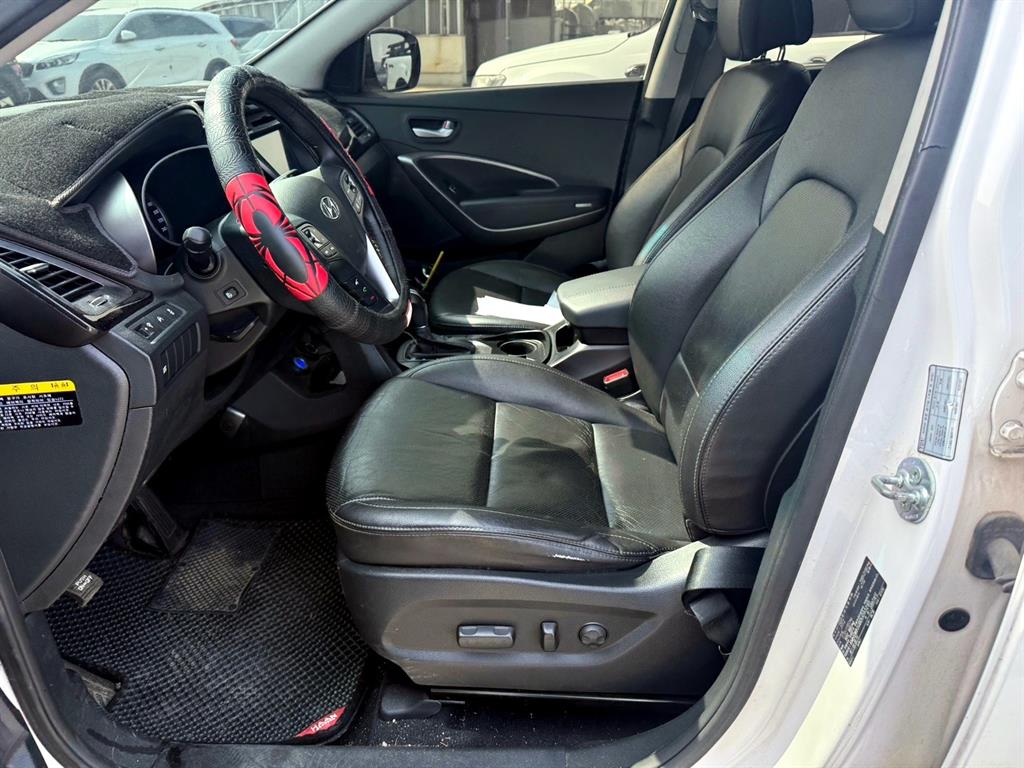 HYUNDAI Santa Fe - Vista 7