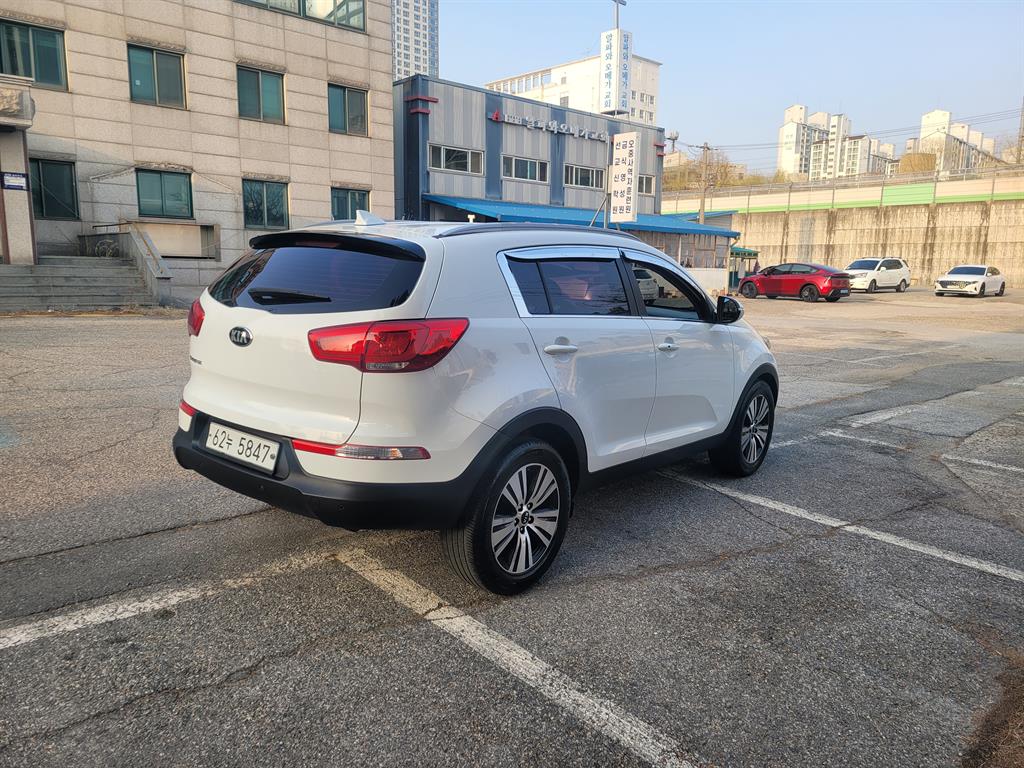 KIA Sportage - Vista 4
