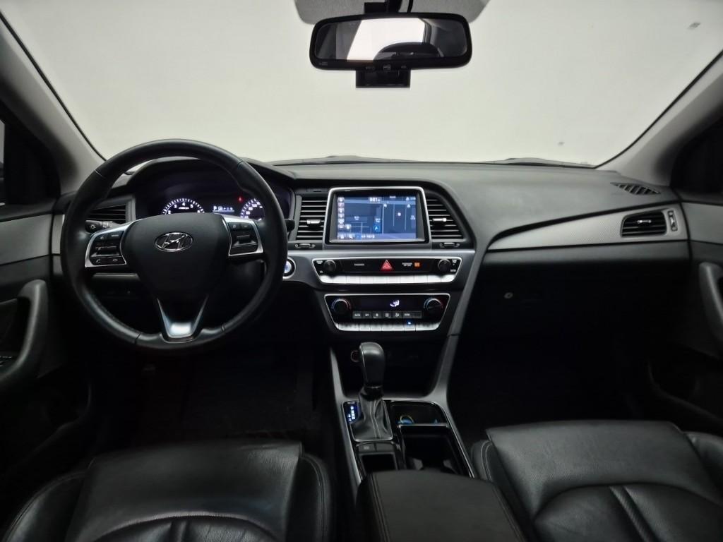 HYUNDAI Sonata - Vista 7