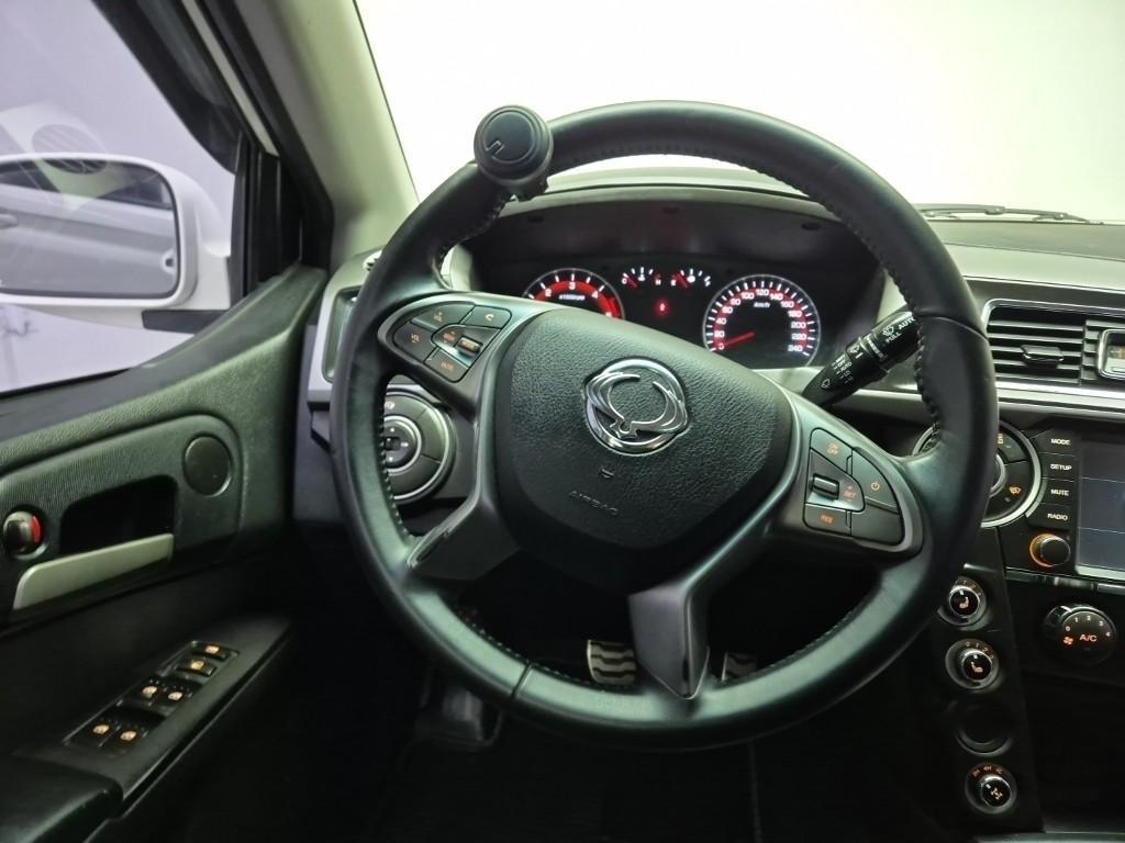 Ssangyong Korando - Vista 9