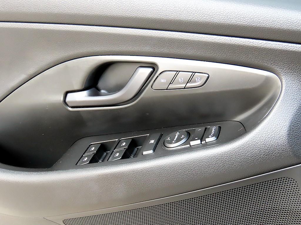 HYUNDAI i30 - Vista 11