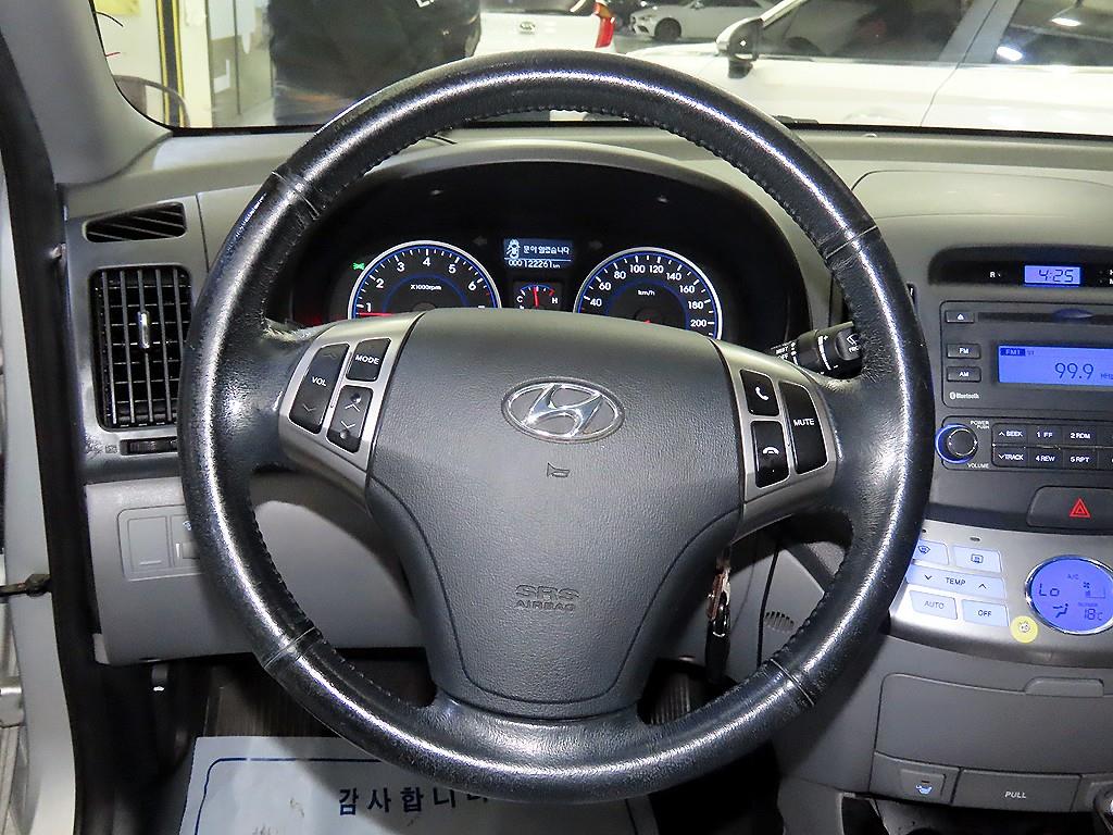 HYUNDAI Avante - Vista 8