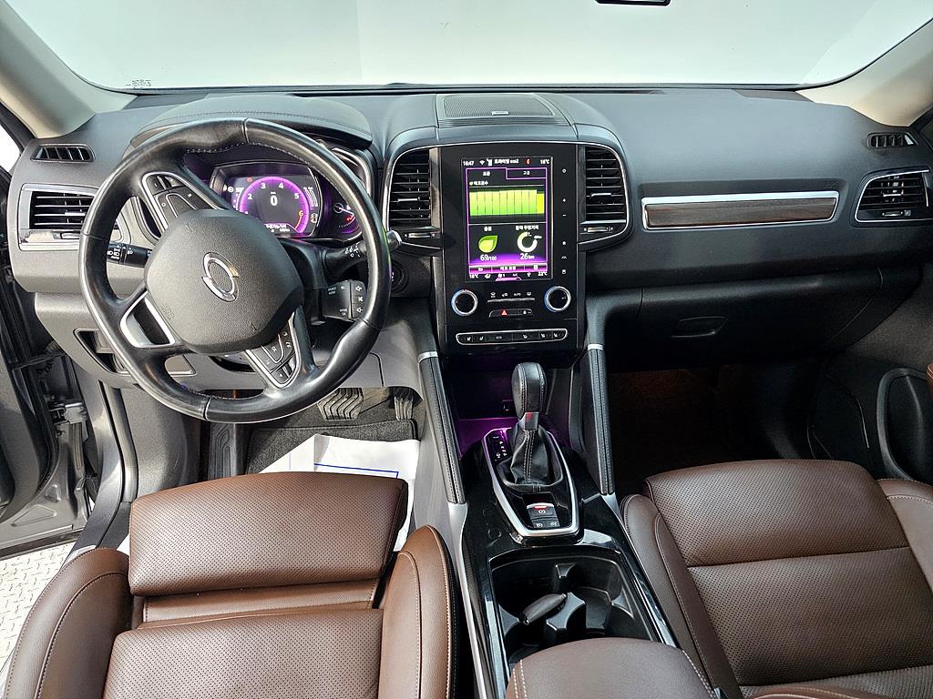 SAMSUNG QM6 - Vista 5