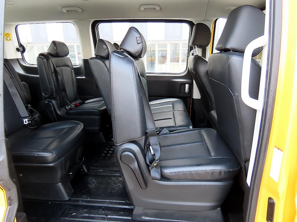 HYUNDAI Staria - Vista 6