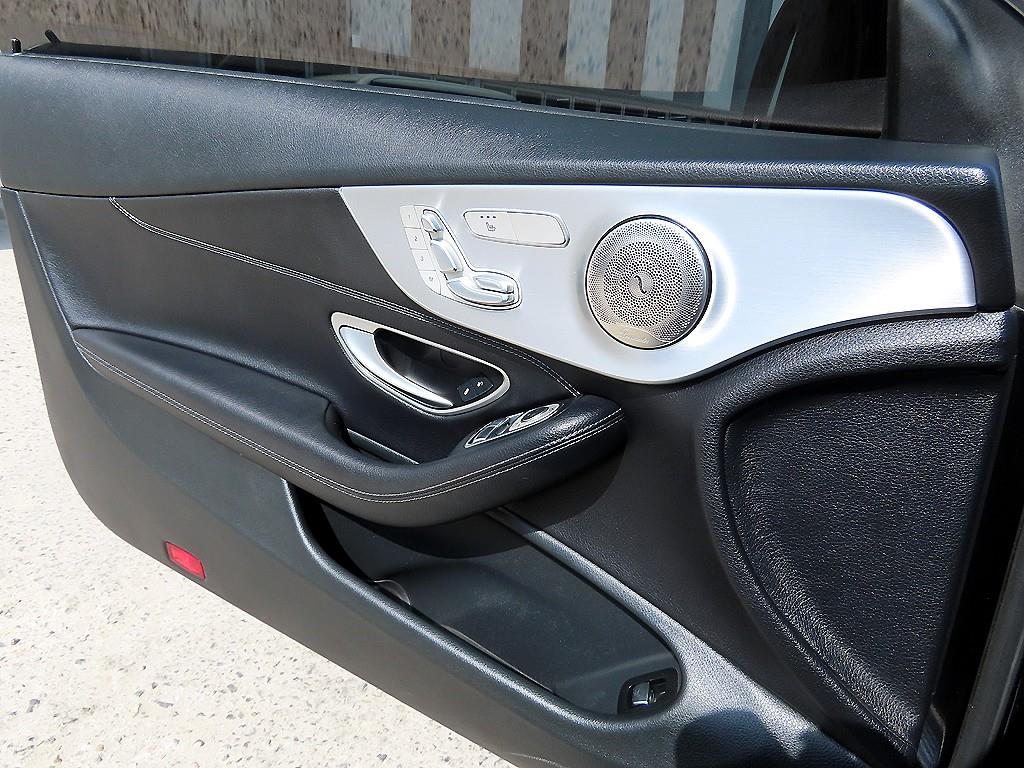 Mercedes Benz C Class - Vista 12