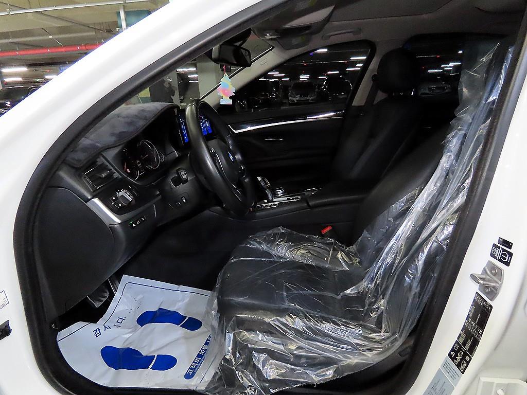 BMW 5 Series - Vista 6