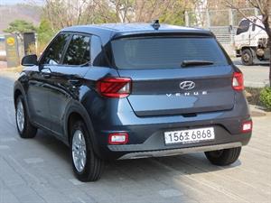 HYUNDAI Venue - Vista 8